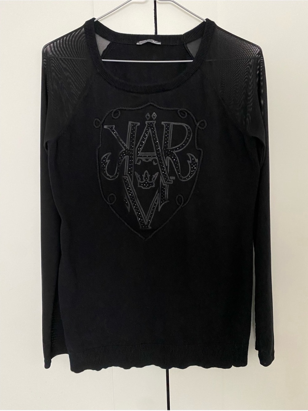 KÄRV Women’s Sheer Mesh Sleeve Scoop-Neck Sweater Large Black